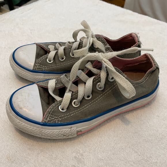Girls Converse shoes size 12 gray pink tennis sneaker - Picture 1 of 5